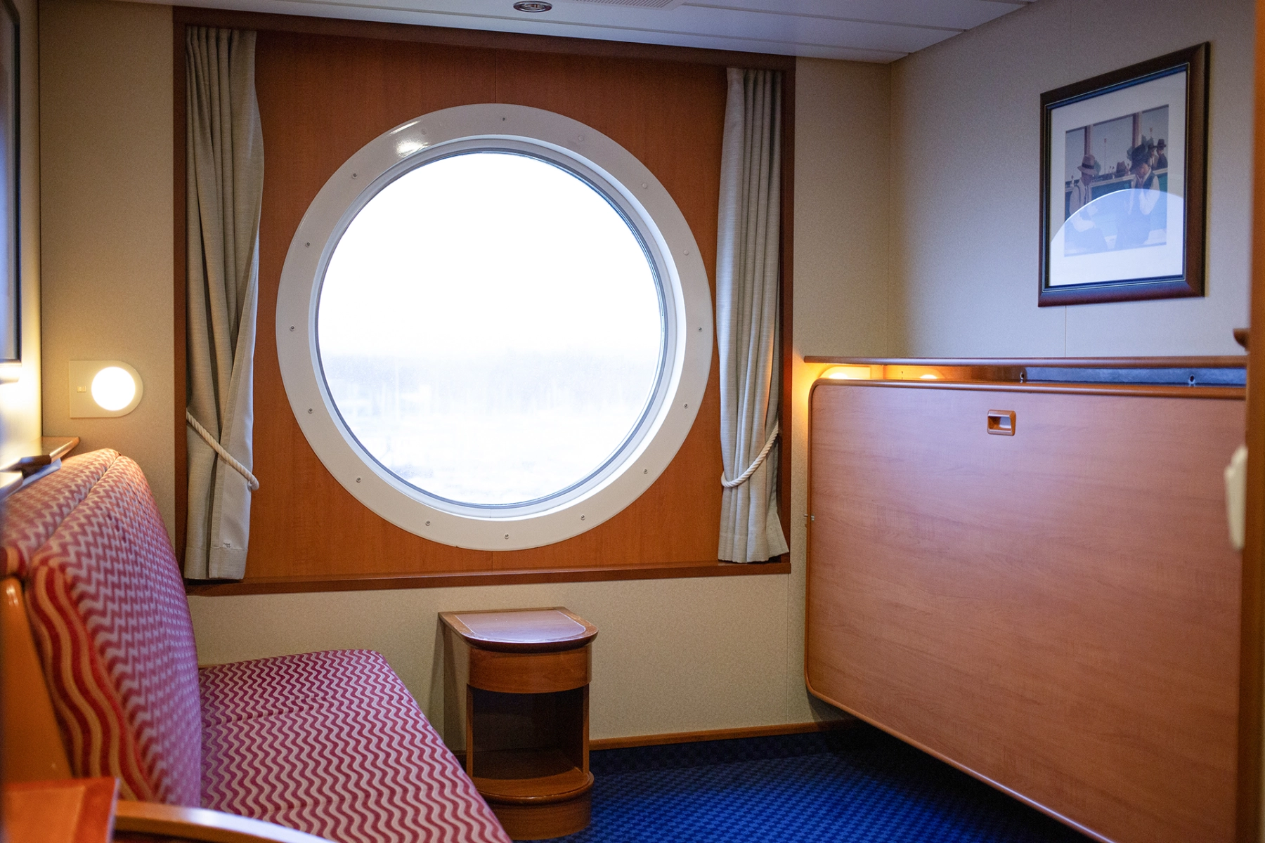 Standard lugar med sofa