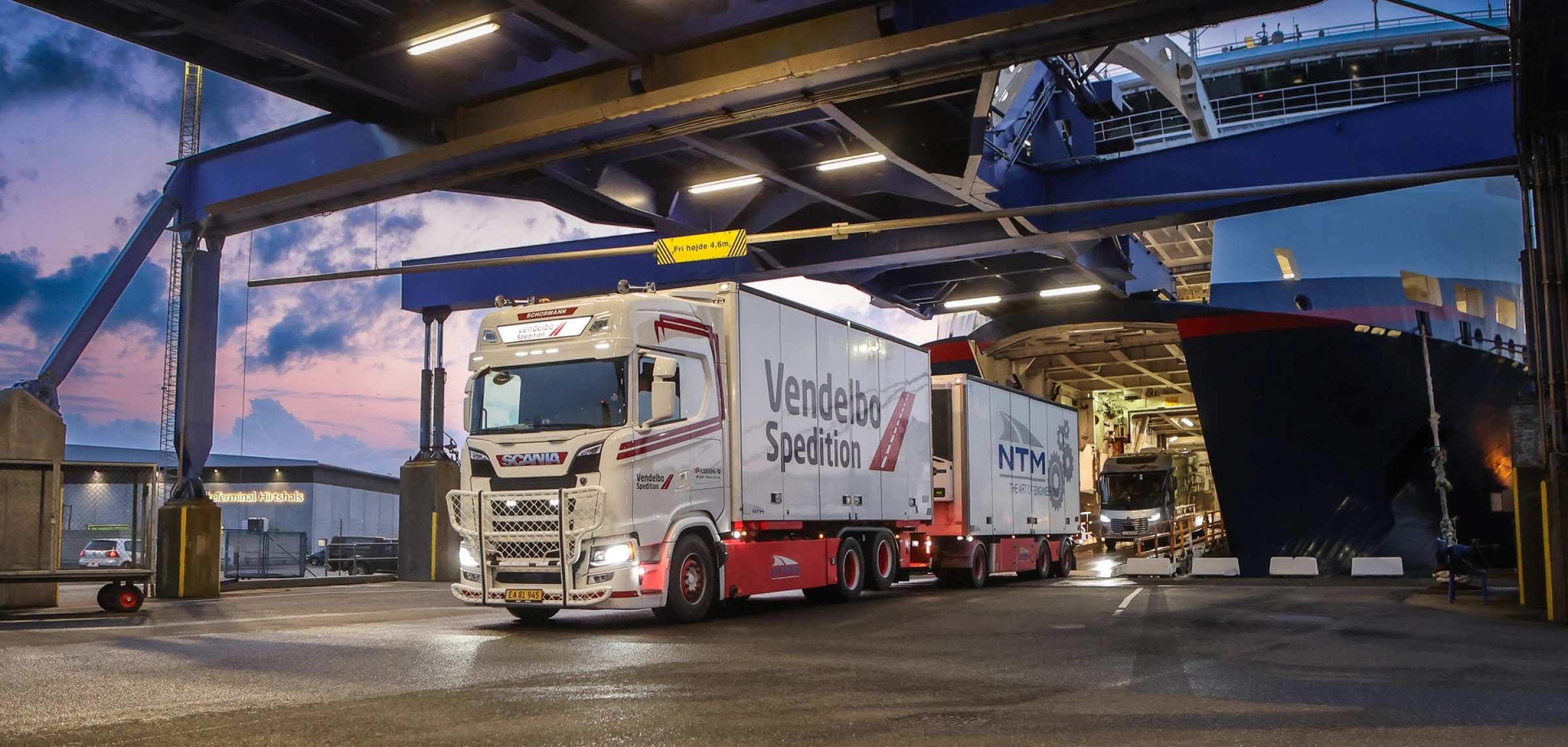 Trailer som kjører av skipet SuperSpeed