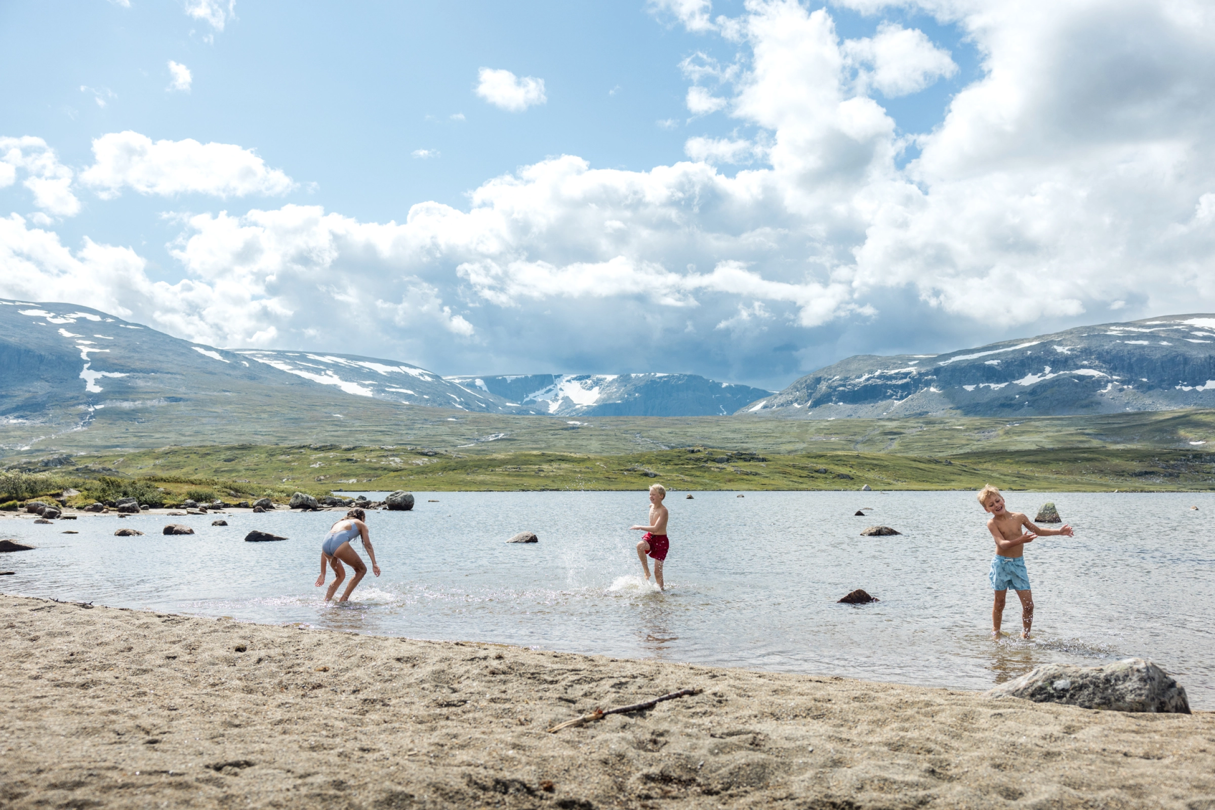 Halletjønn in Sudndalen. Photo: Paul Lockhart