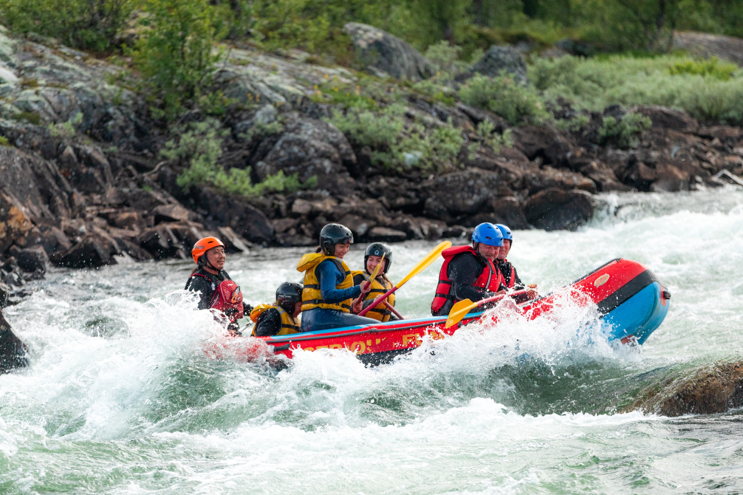 Rafting. Photo: Paul Lockhart.