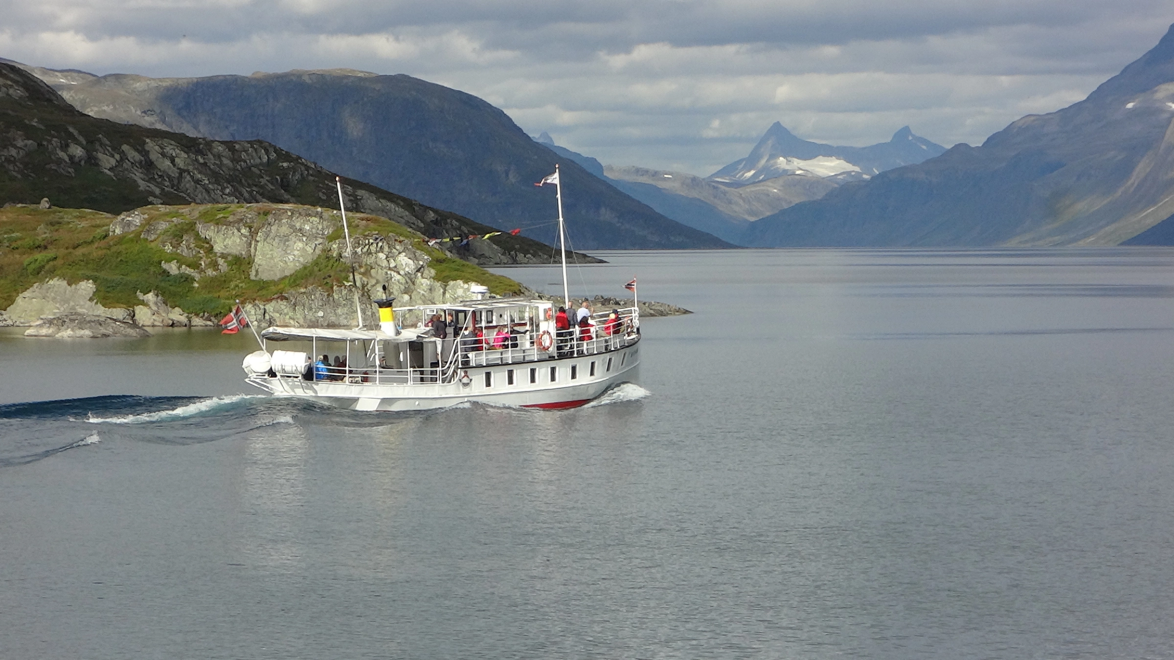 boat bitihorn at bygdin Trond Leborg-1152673936.jpg