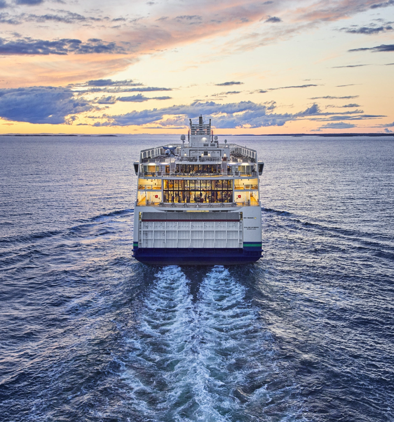 Color Hybrid på havet