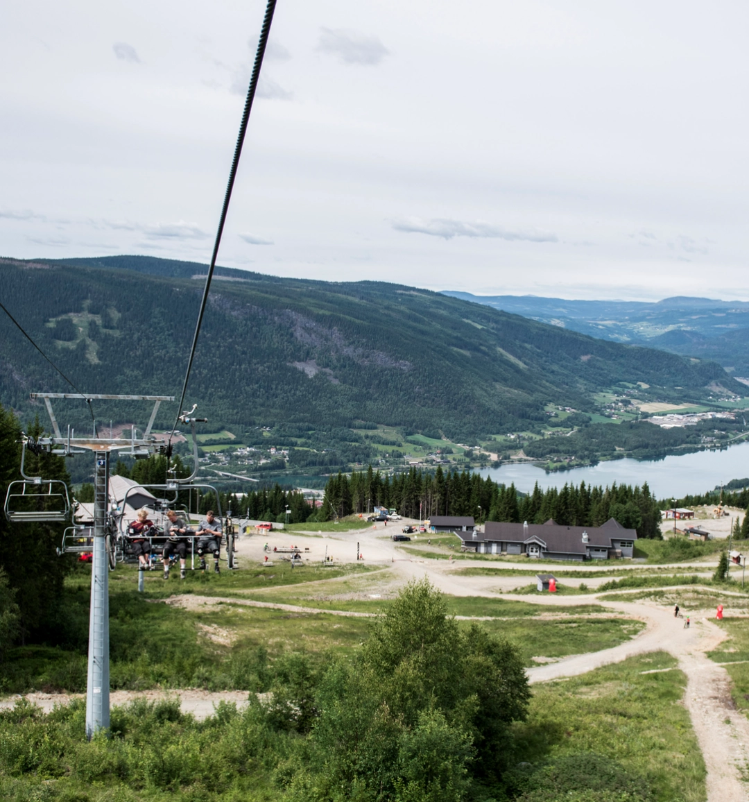 The Gondola takes you to the top - Mosetertoppen_Gisle Johnsen - Hafjell Bike Park.png