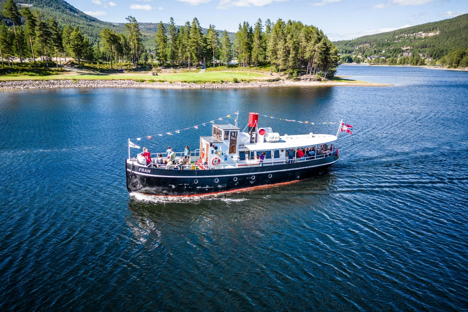 M/S Henrik Ibsen, Vrådal. Foto: RAISFOTO.