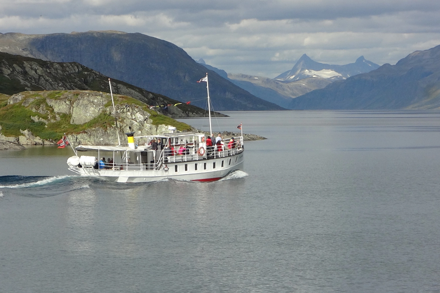 boat bitihorn at bygdin Trond Leborg-1152673936.jpg